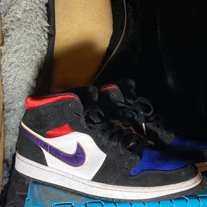 Jordan 1s Mid Lakers Top Three